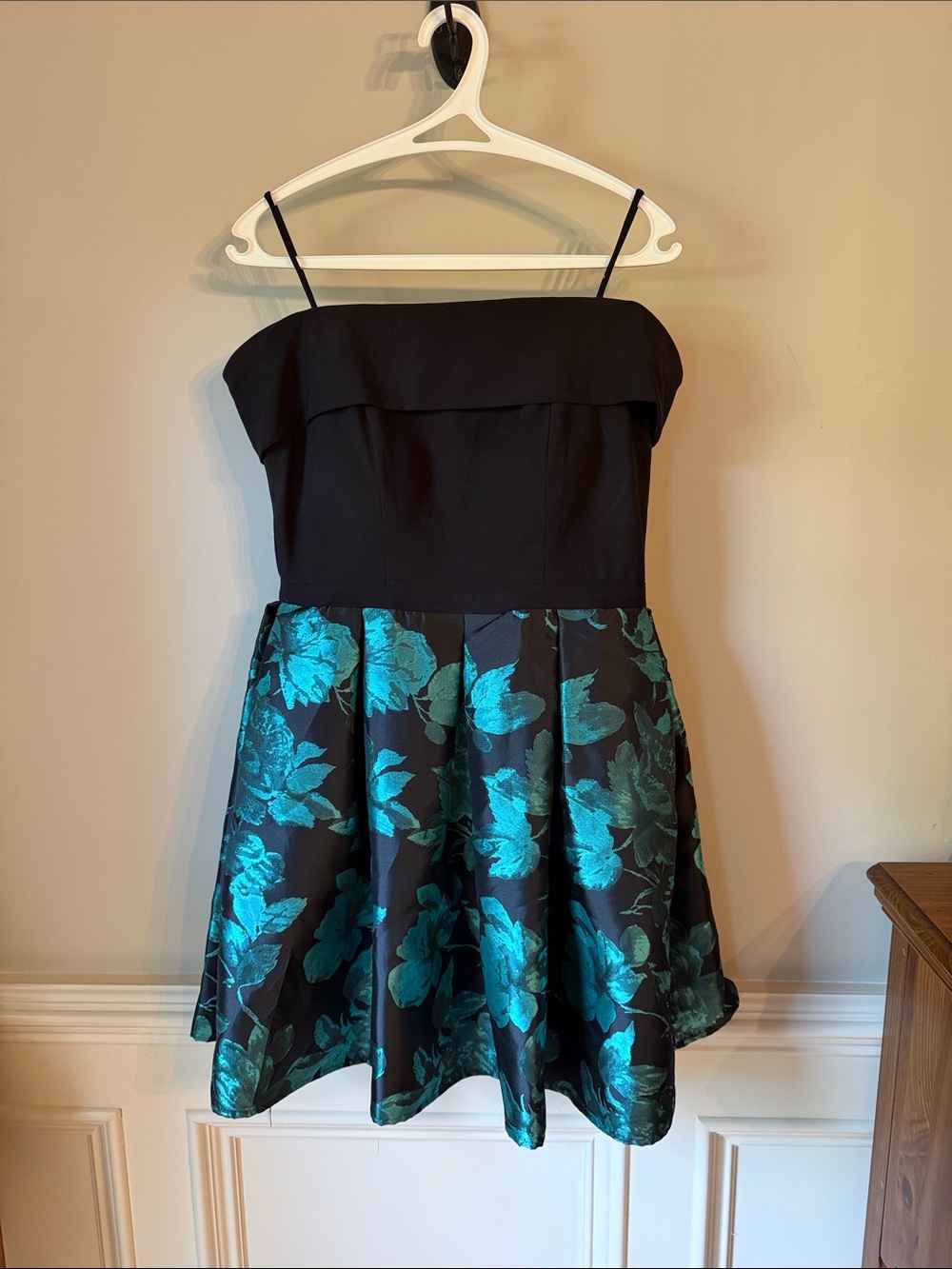 Morgan & Co. Semi Formal Black Bodice Dress with Teal Floral Skirt